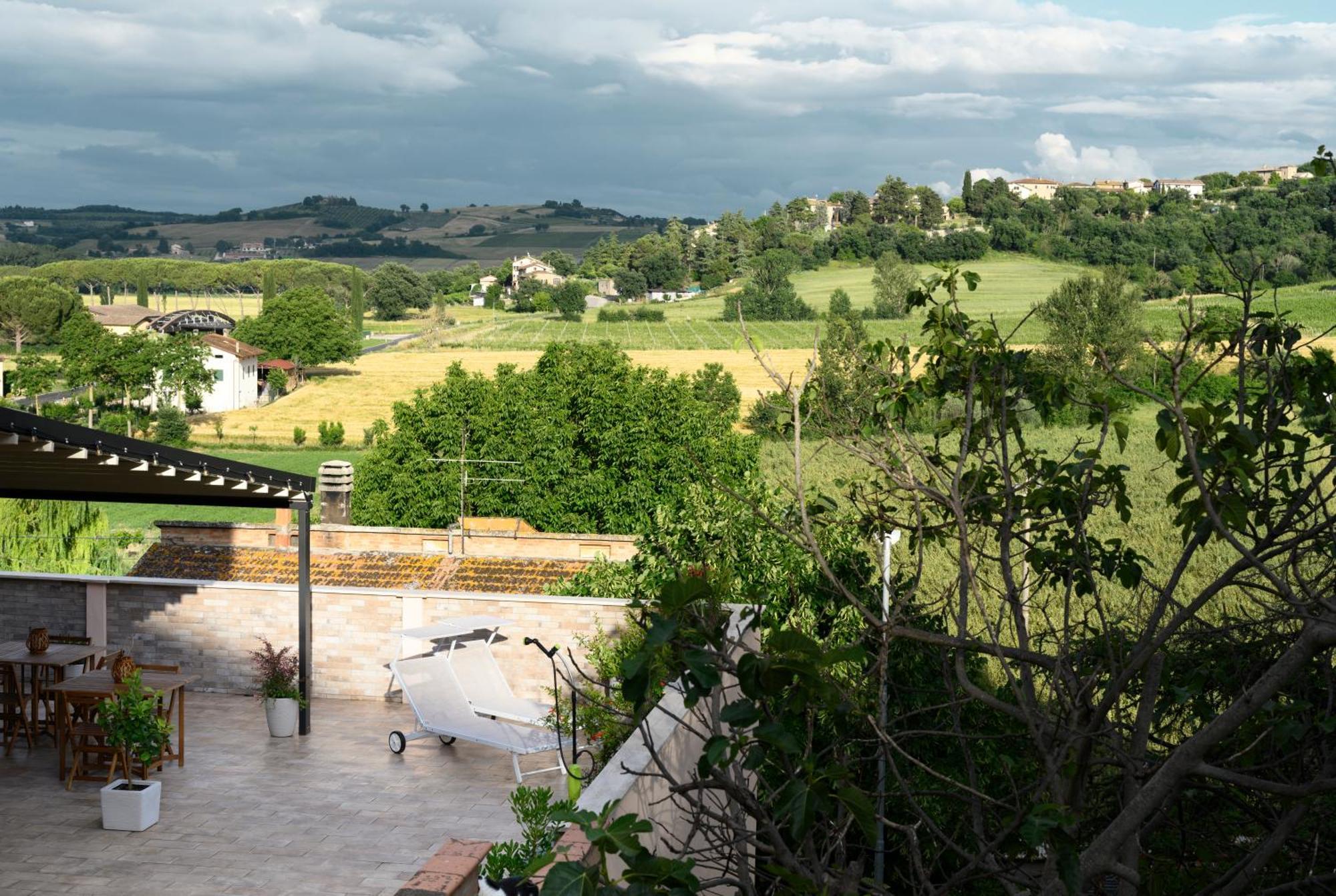 B&B Il Bed And Bookfast Mercatello  Exterior foto